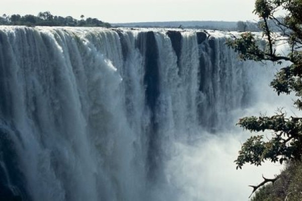 Najpiękniejsze wodospady świata - Wodospady Wiktorii.jpg