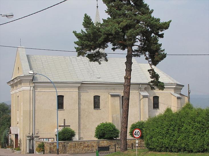 Kościoły w Polsce - Zagórz--kościól.jpg